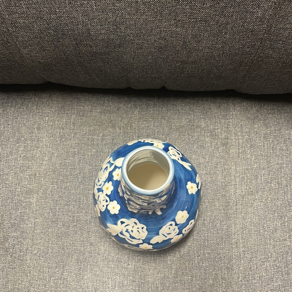 Anthropologie Welcome Spring Vase - Picture 9 of 11